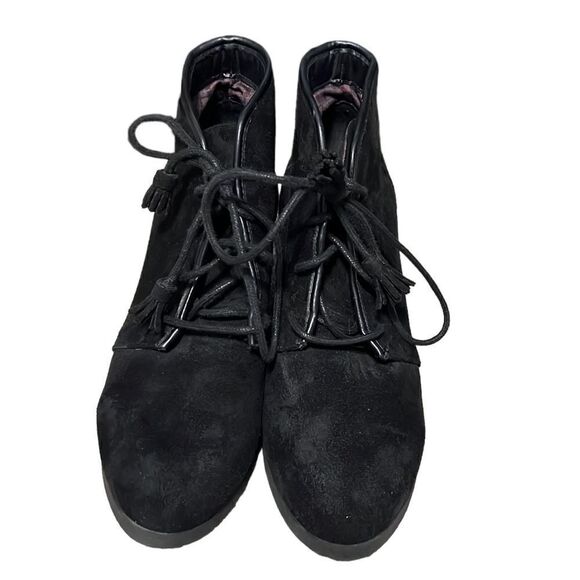 Madden Girl Wedge Bootie Woman’s 10 DALLYY Black Micro Suede Lace Up Round Toe - Picture 3 of 11